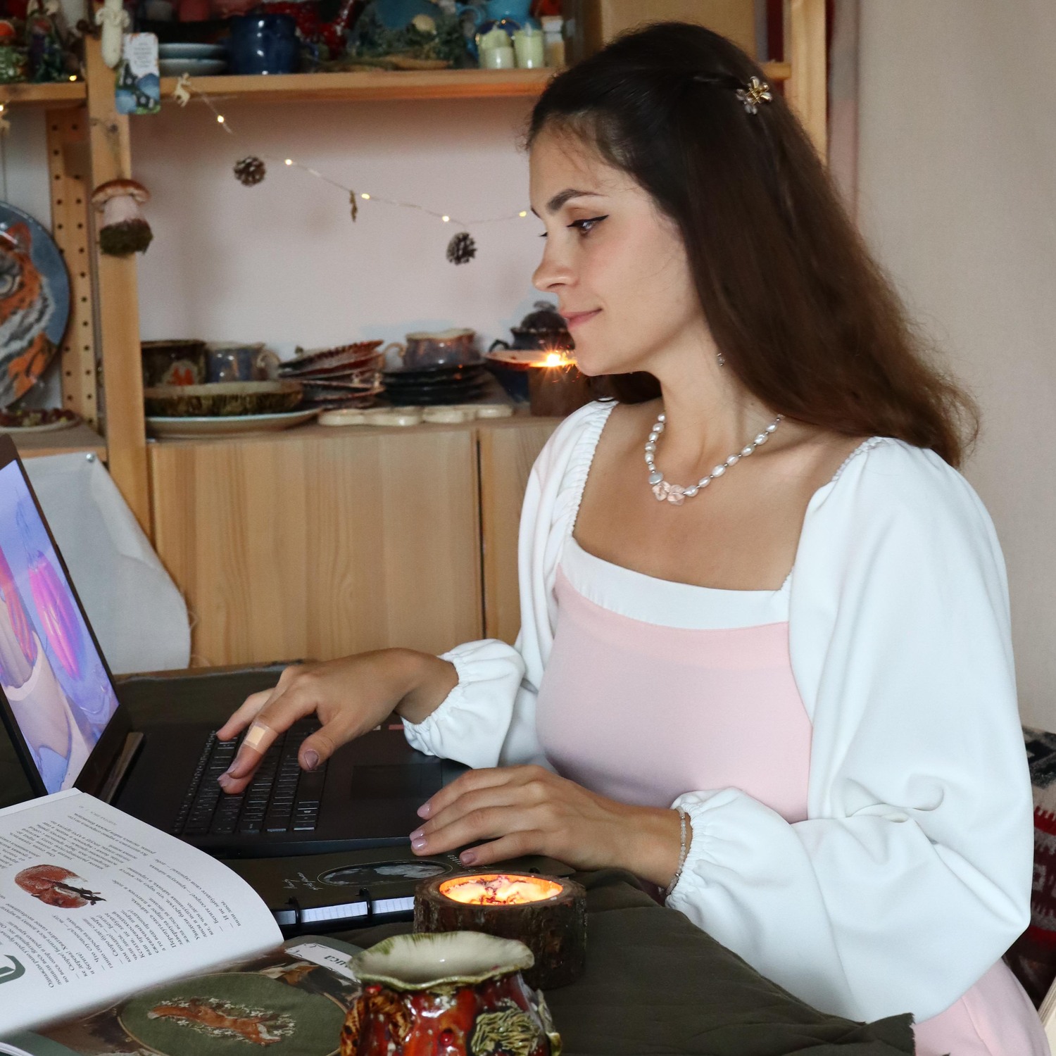 Екатерина Климентьева, керамист, художник и педагог. Керамика ручной работы, свечи, полиграфия и картины. Курсы, мастер-классы, консультации по керамике, ведению блогу Екатерина Климентьева, художник, керамист. Изделия ручной работы